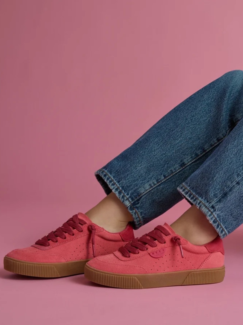REEF Lay Day Seas Red Duo Leather Suede Lace Up Sneakers
